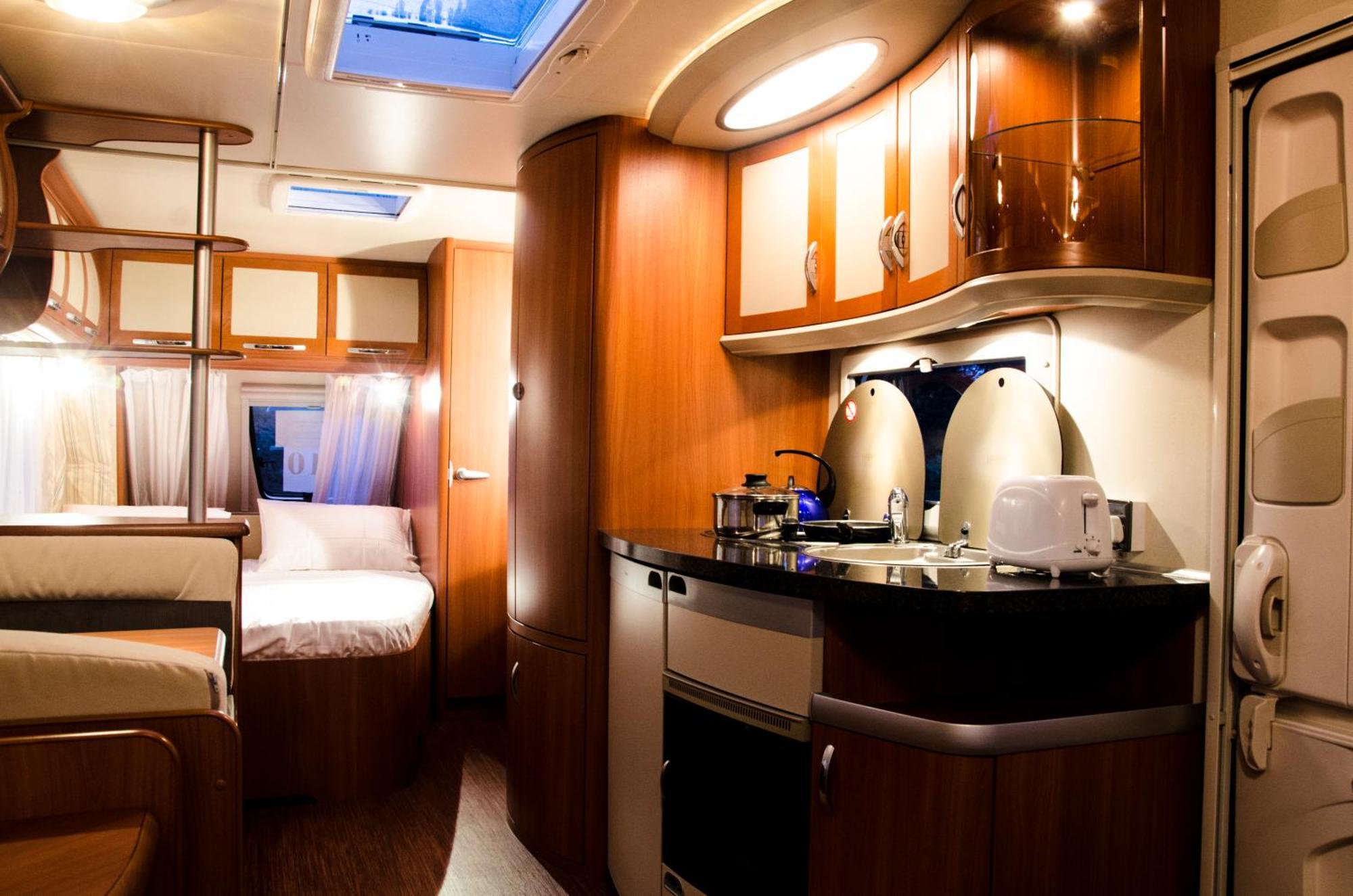 Go Outdoors Caravan Park 누와라 엘리야 외부 사진