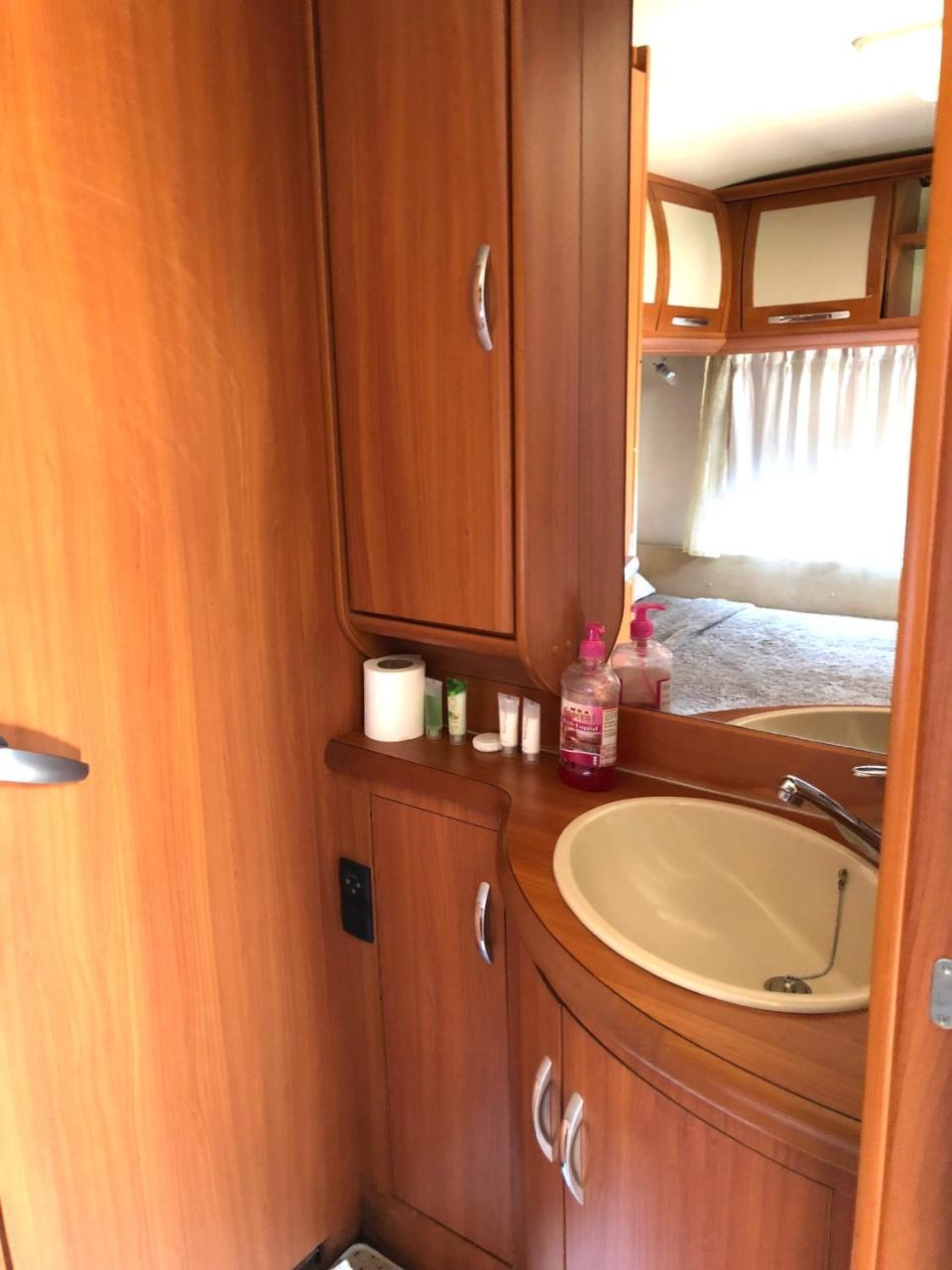 Go Outdoors Caravan Park 누와라 엘리야 외부 사진